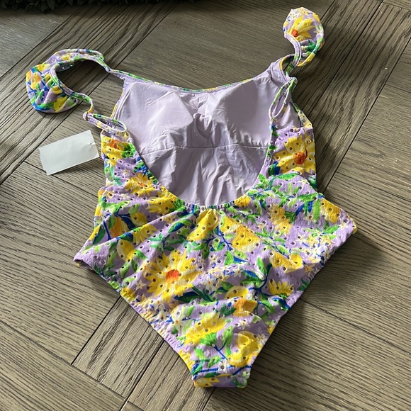 Farm Rio Purple Lemon Dream Swimsuit One-piece Bathing Suit M 165$ - Picture 8 of 8